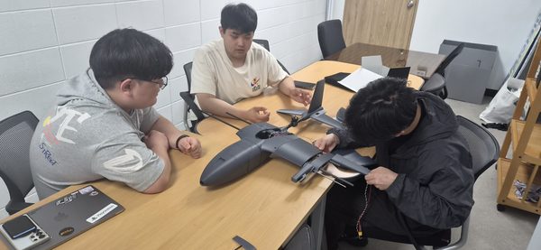인제대학교 드림메이커 — ChatGPT Car, 수직이착륙 드론 2종